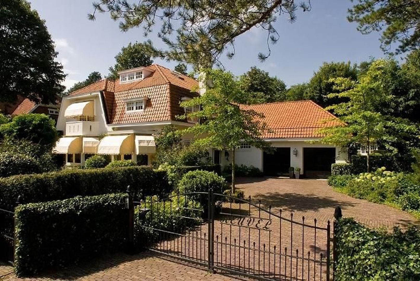 Lonbar Petrilaan 4, Overveen foto-27 blur