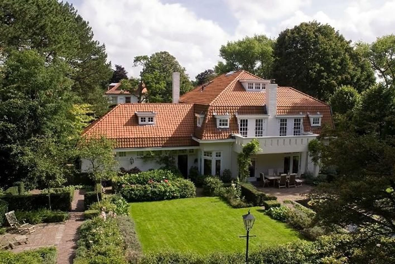 Lonbar Petrilaan 4, Overveen foto-6 blur