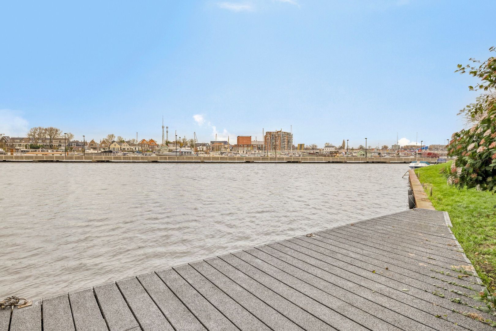 Justpier 112, Zaandam foto-6 blur