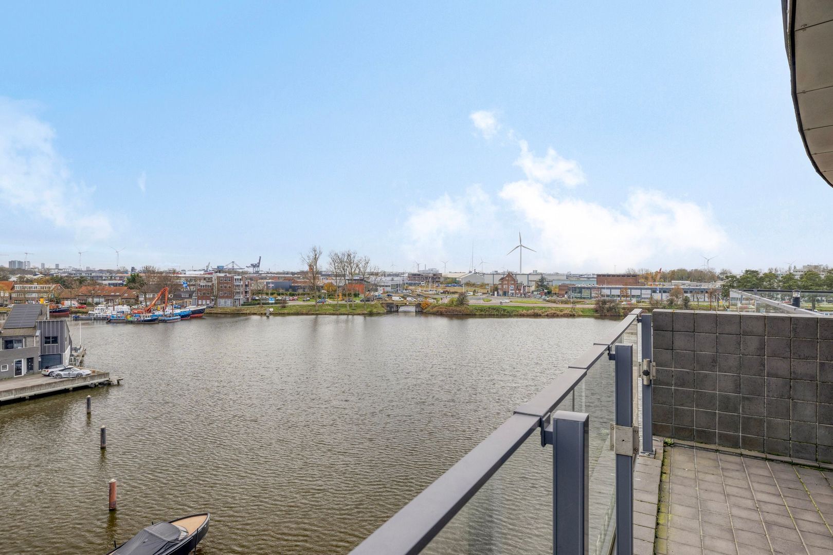 Justpier 112, Zaandam foto-17 blur