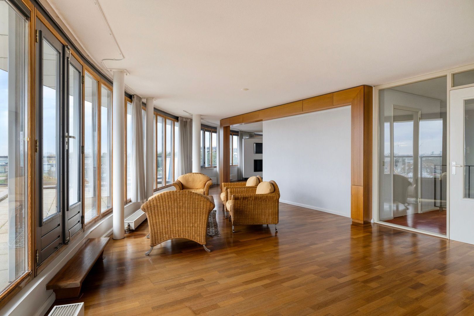 Justpier 112, Zaandam foto-18 blur