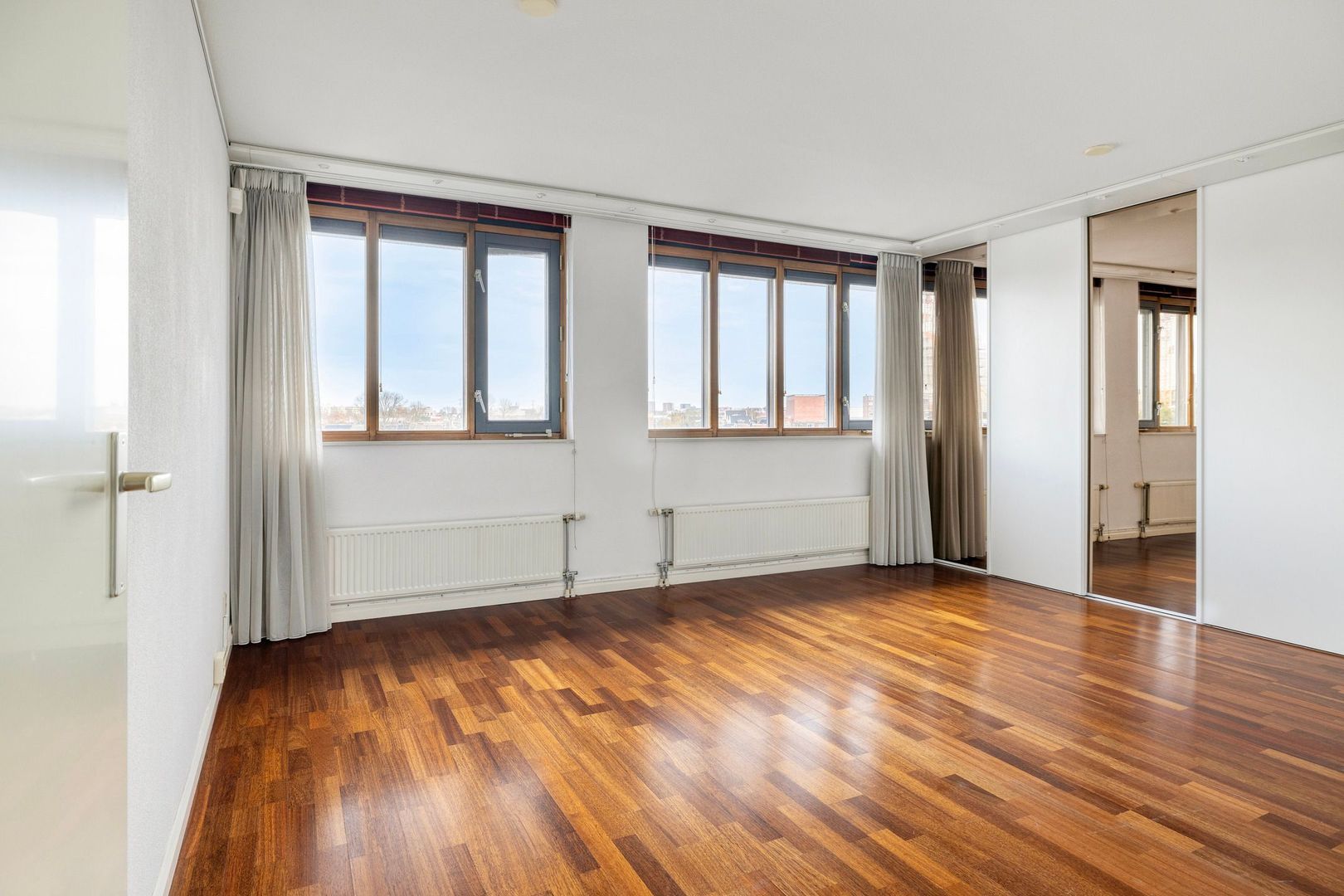 Justpier 112, Zaandam foto-39 blur