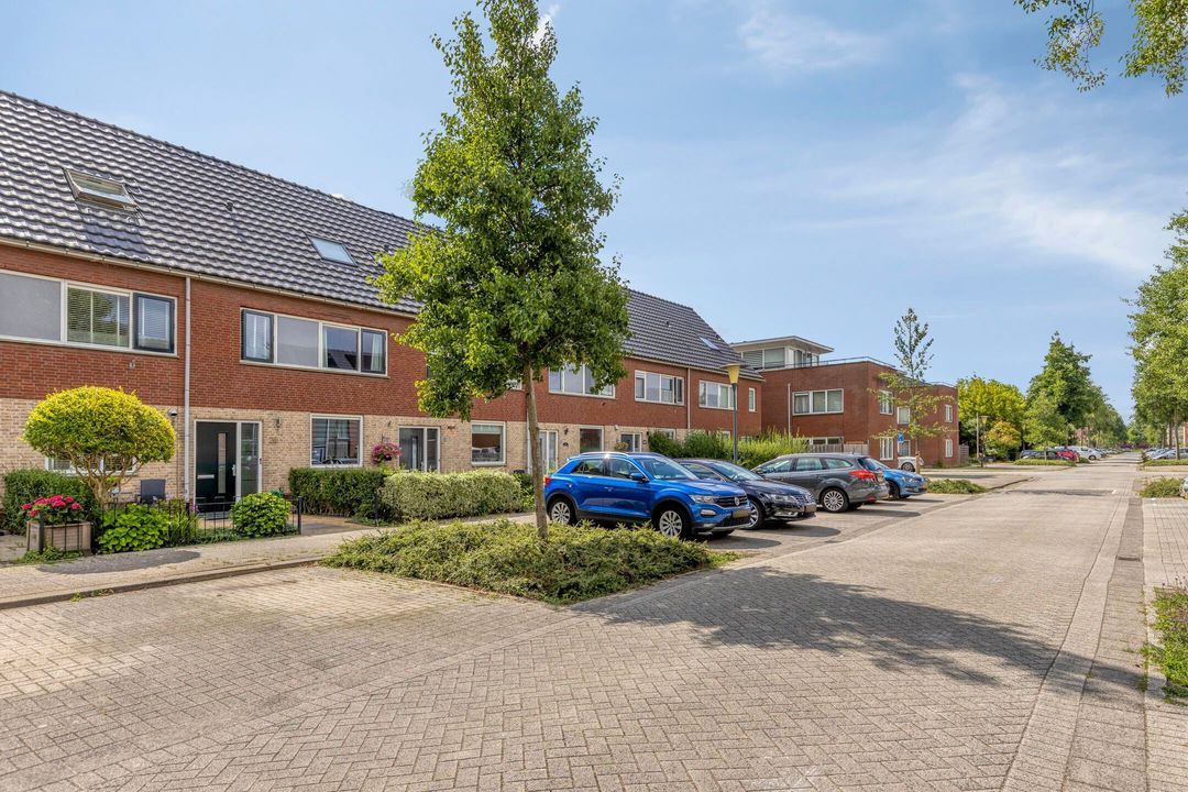 Pernisstraat 24, Zoetermeer