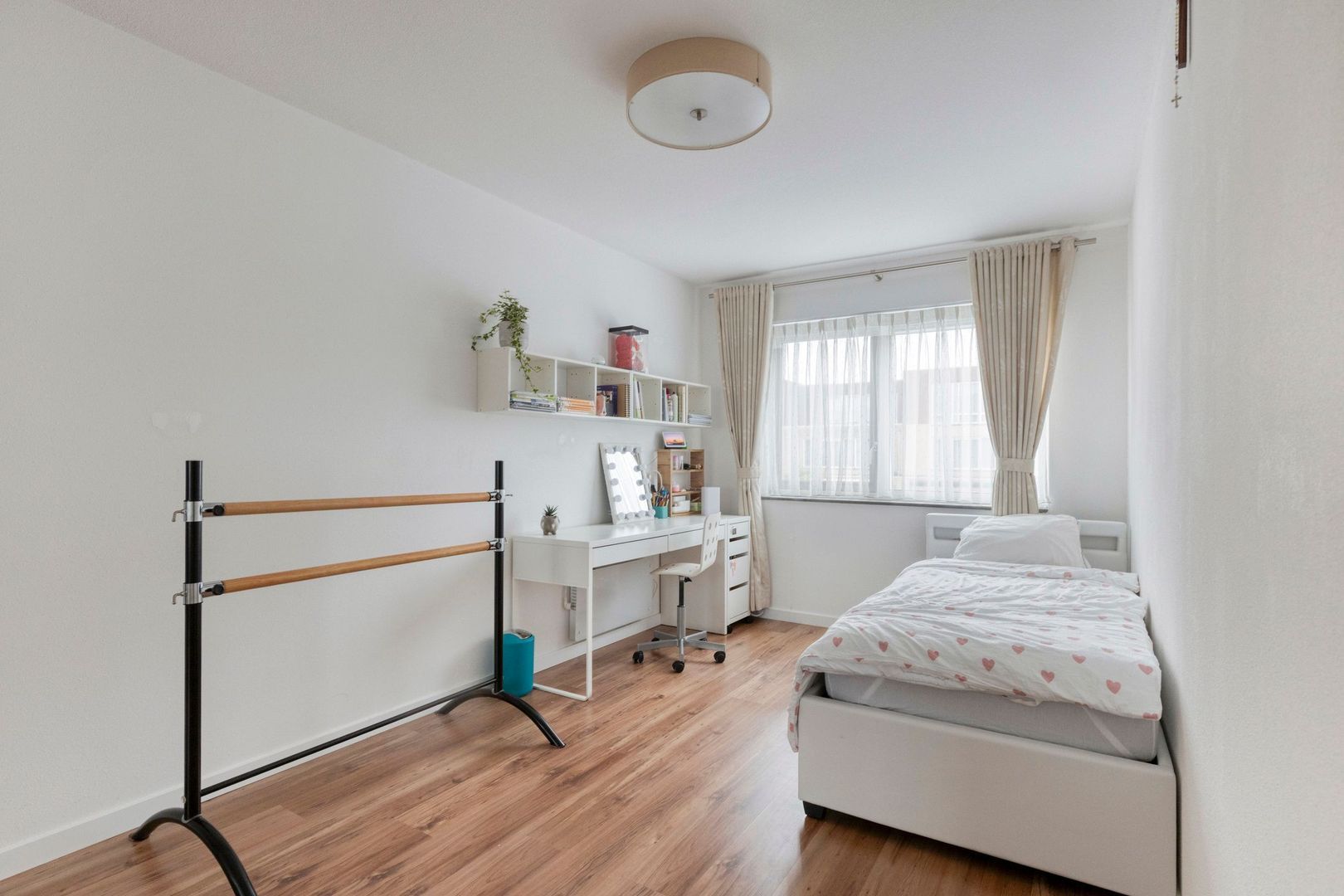 Pernisstraat 16, Zoetermeer foto-18 blur