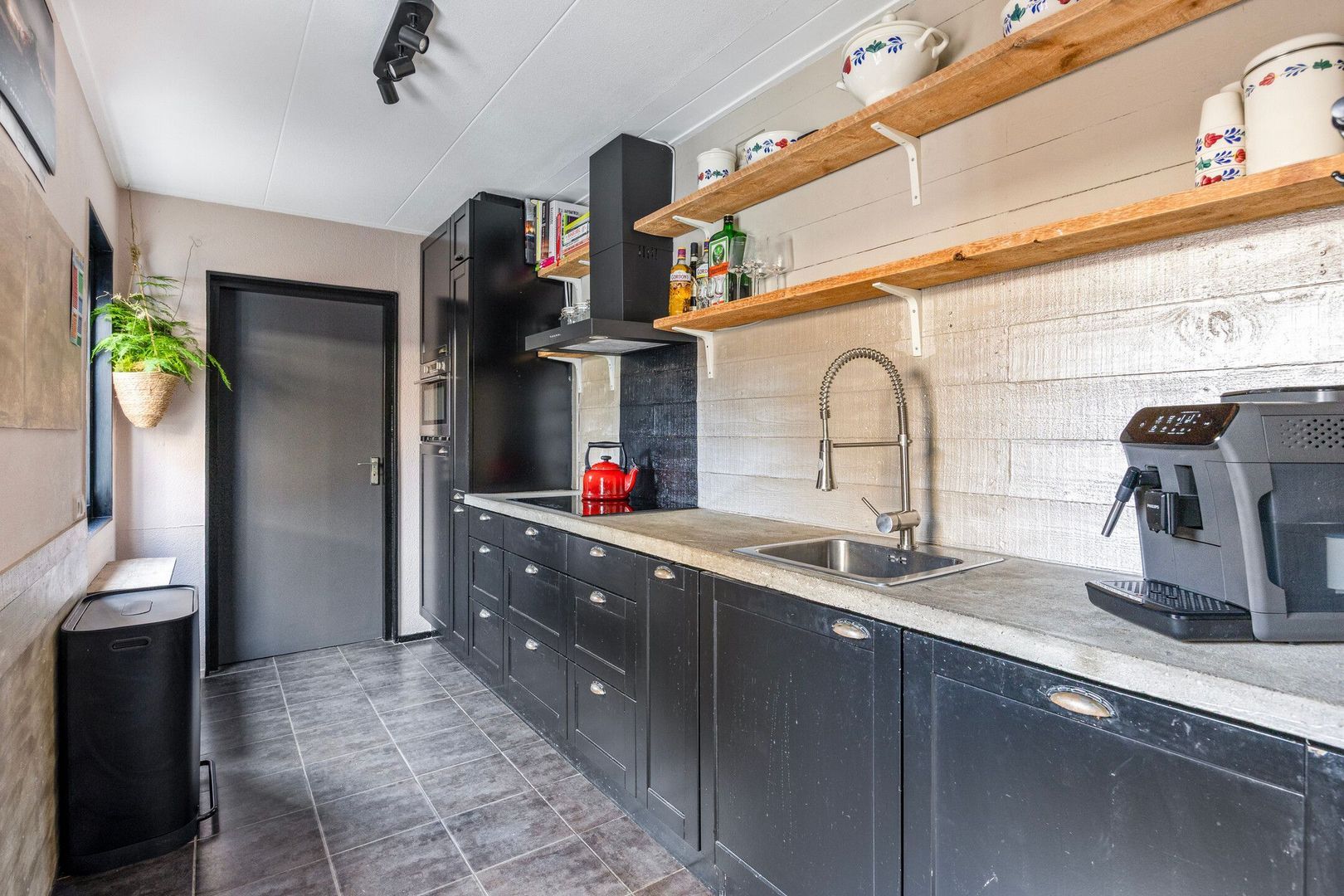 Moerhageplantsoen 8, Moerkapelle foto-2 blur