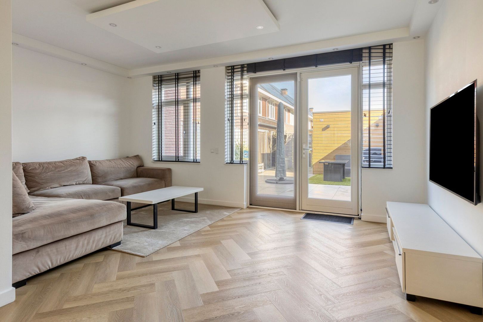 Achterzoom 16, Moerkapelle foto-9 blur