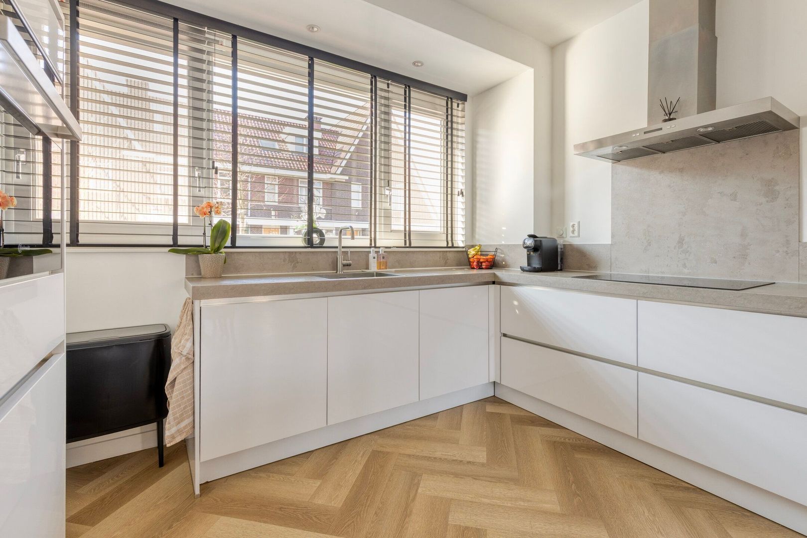 Achterzoom 16, Moerkapelle foto-2 blur