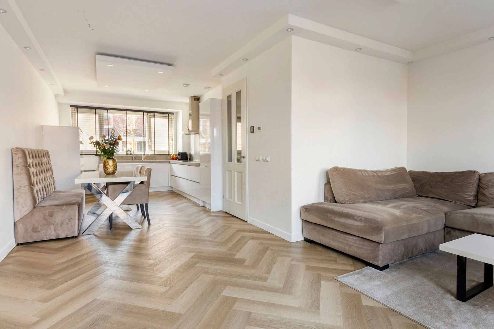 Achterzoom 16, Moerkapelle foto-11 blur