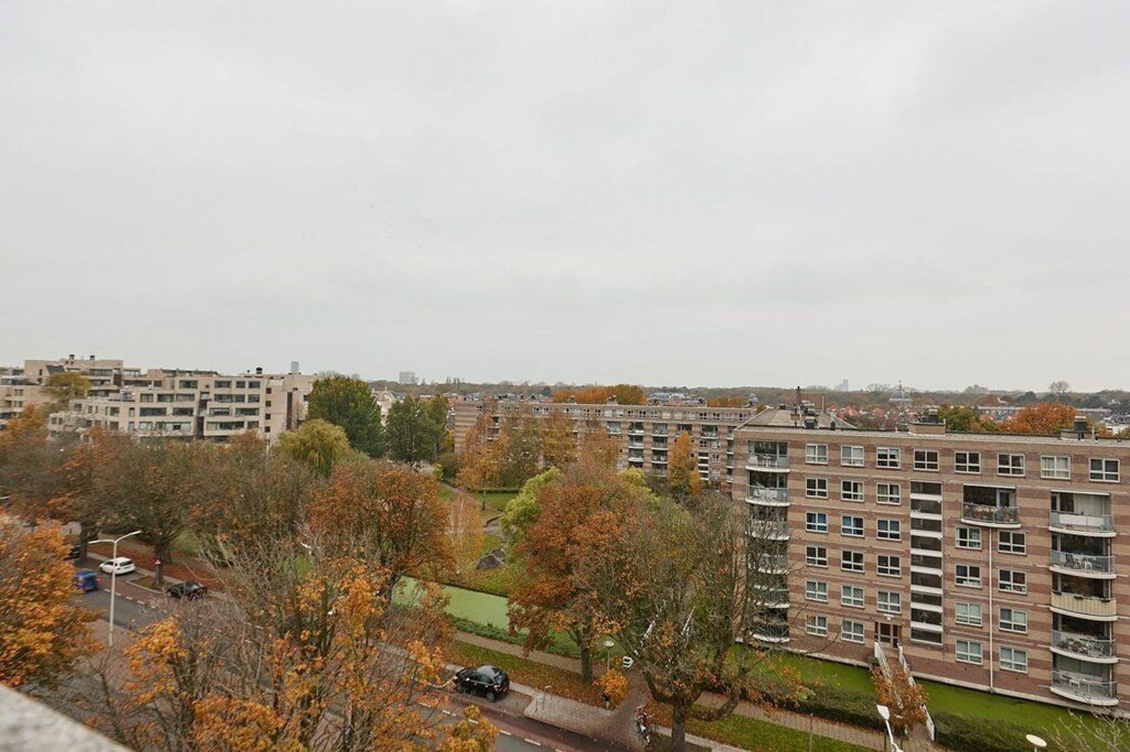 Burgemeester De Monchyplein, Den Haag foto-26 blur