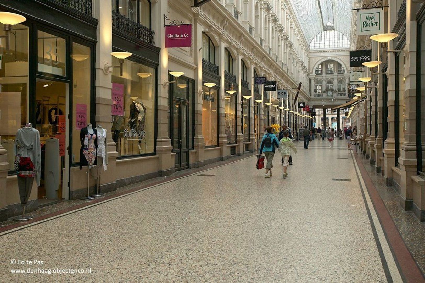 Muzenstraat, Den Haag foto-18 blur