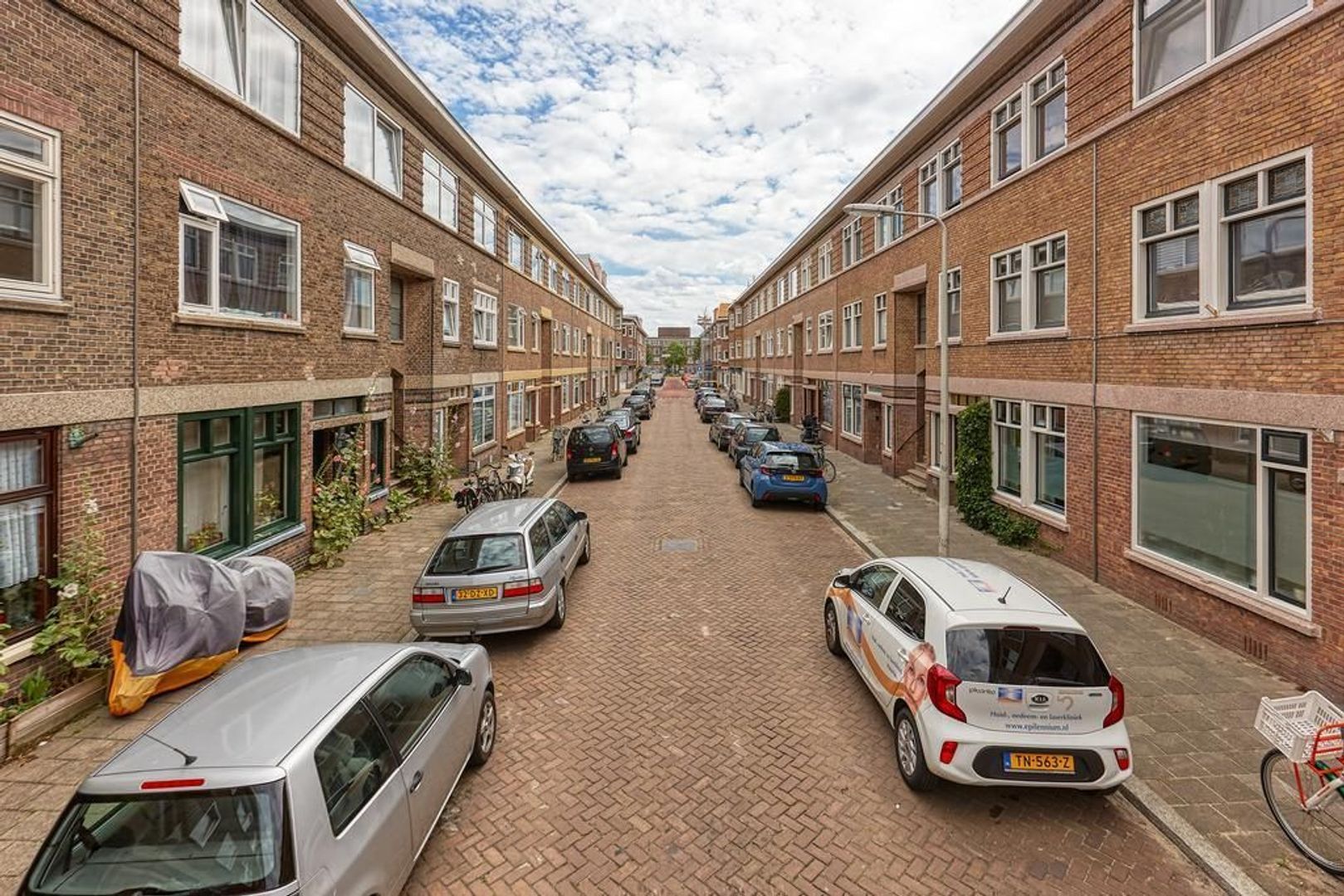 Joan Maetsuyckerstraat, Den Haag foto-27 blur