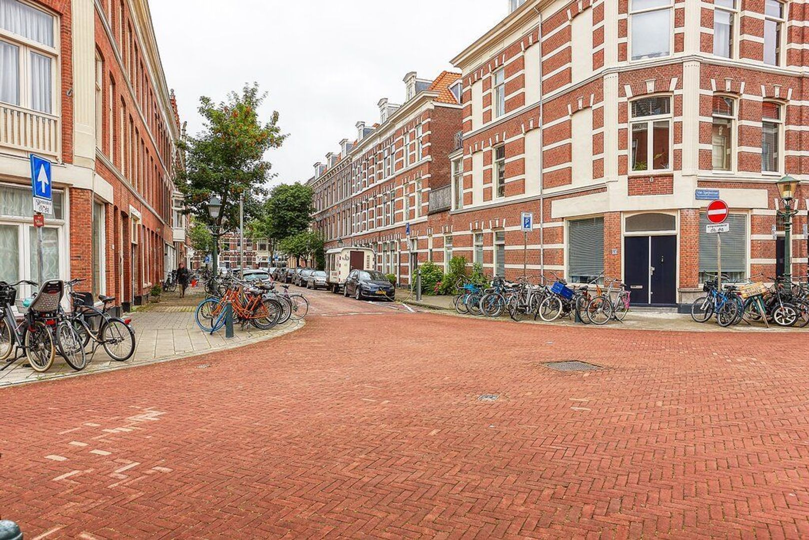 Van Diemenstraat, Den Haag foto-16 blur