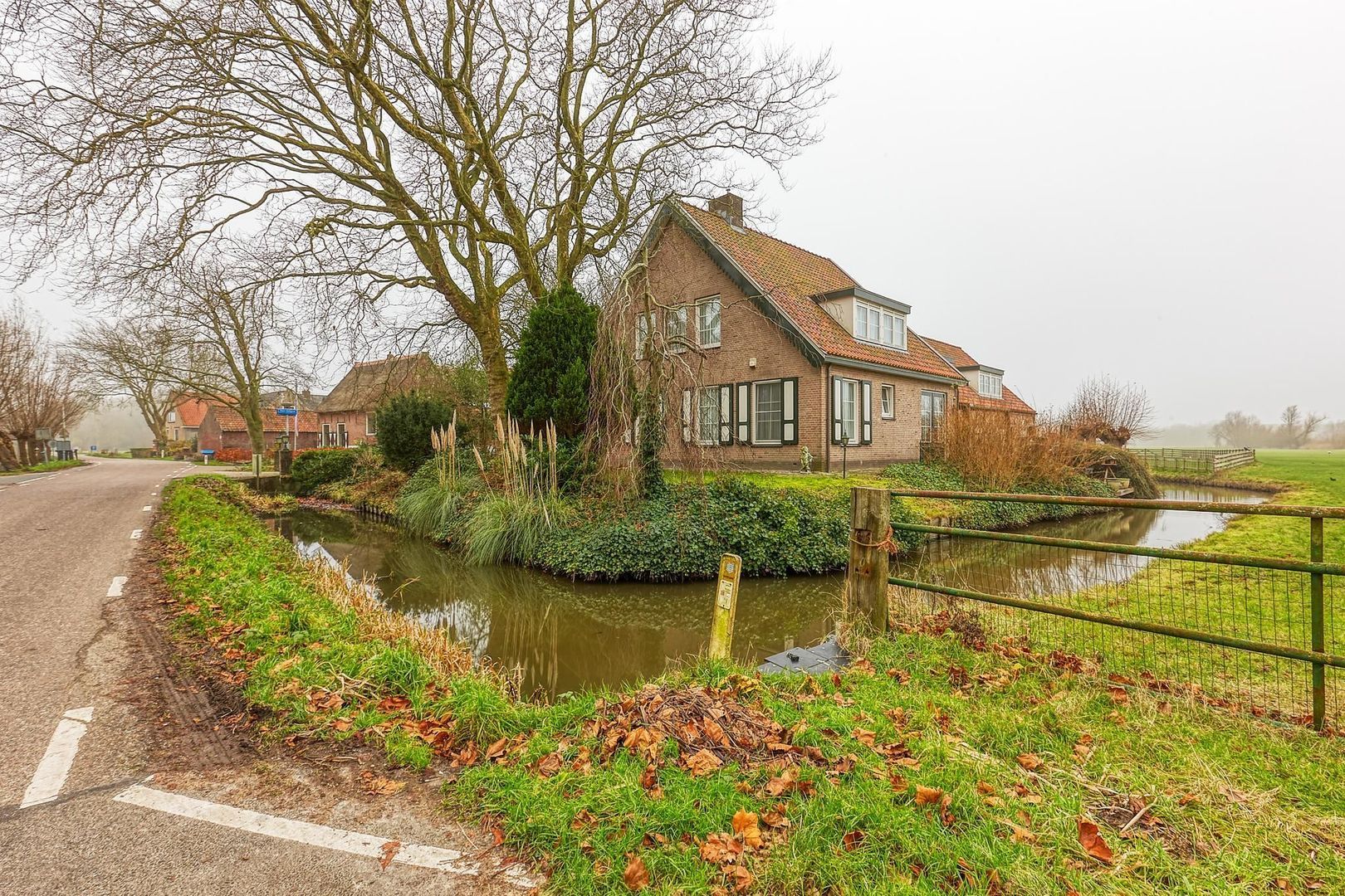 Klein Delfgauw, Delft foto-40 blur