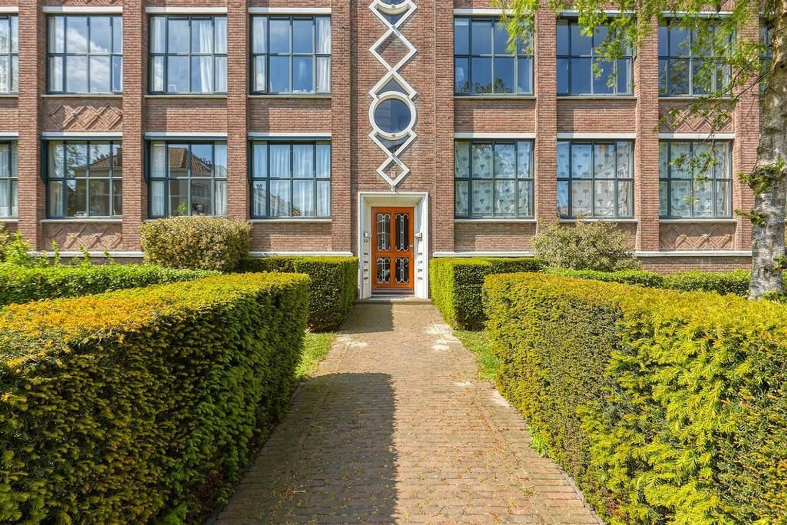 Riouwstraat, Den Haag foto-2 blur
