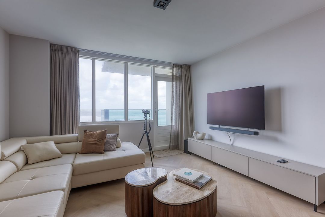 Zeekant 103 Y, Den Haag