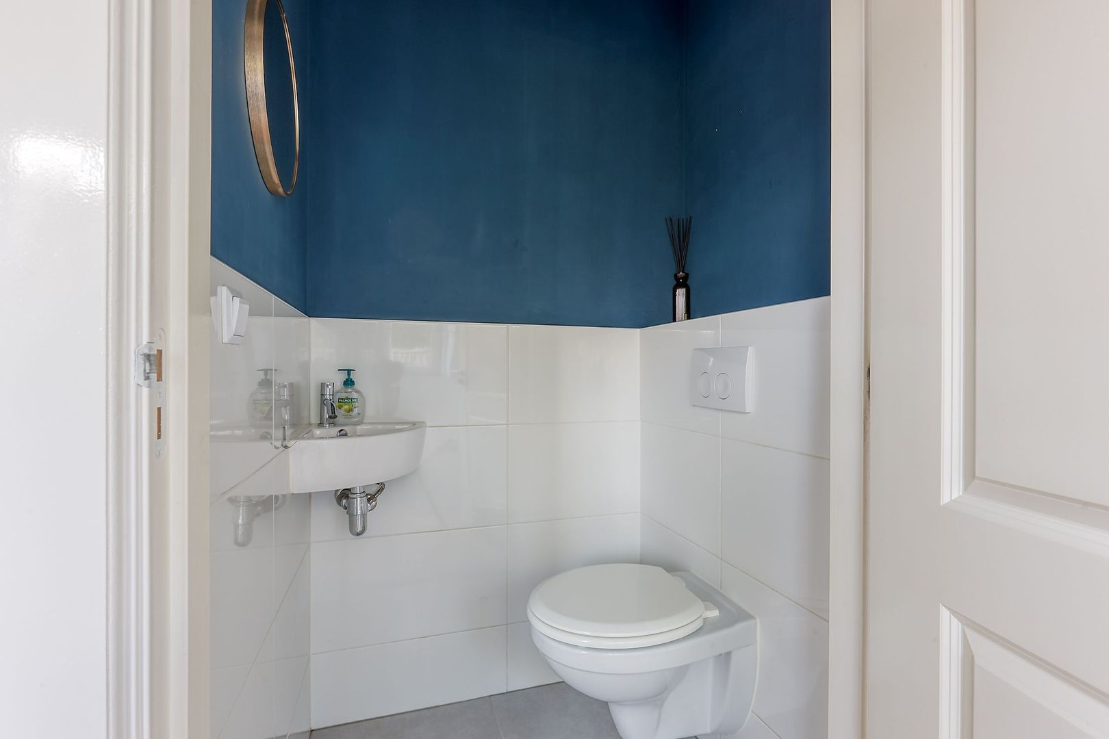 Pompe van Meerdervoortstraat 2, Voorburg foto-34 blur