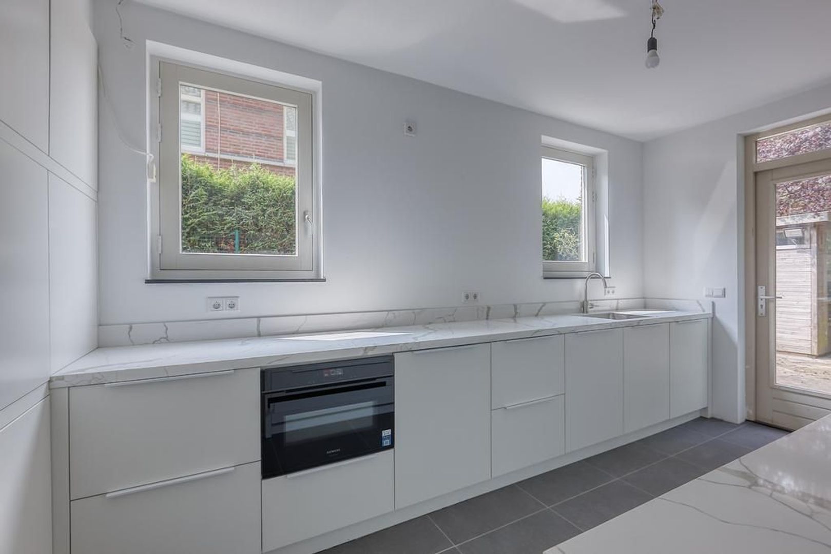 Guirlande 205, Den Haag foto-13 blur