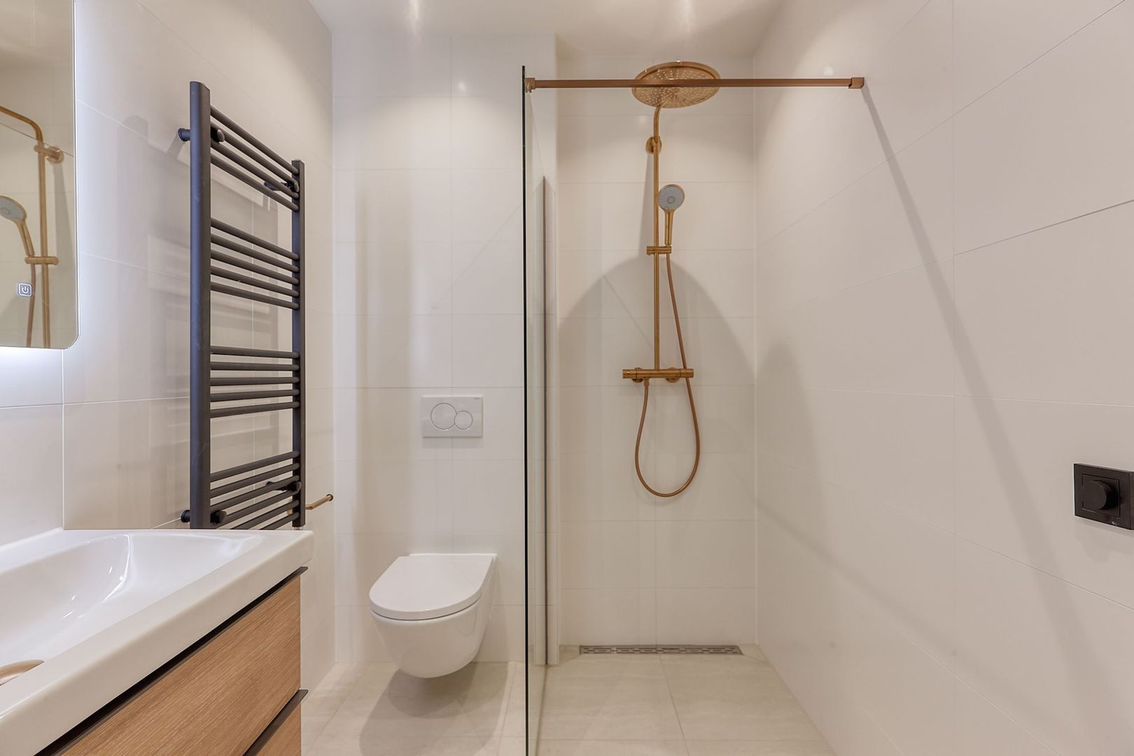 Valkenboskade 631, Den Haag foto-20 blur