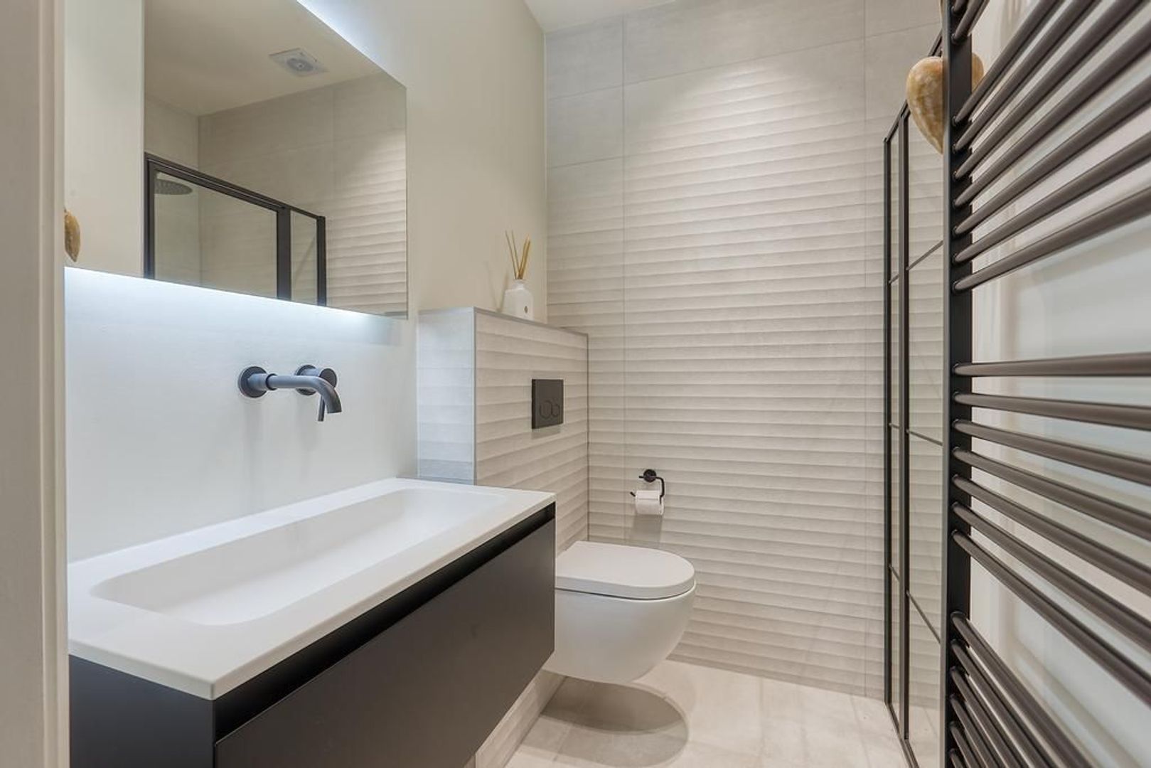 Edisonstraat 78, Den Haag foto-30 blur