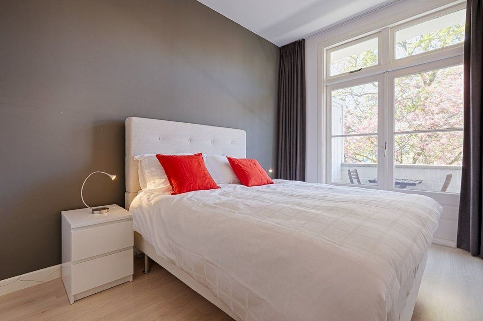 IJsclubweg 16, Den Haag foto-9 blur