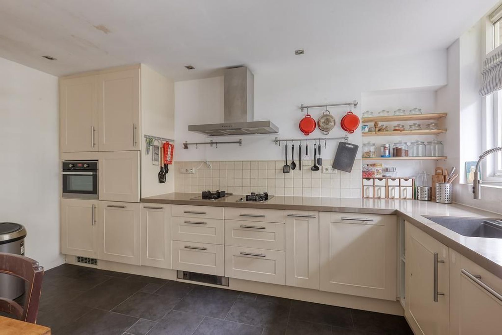 Van der Aastraat 102, Den Haag foto-11 blur