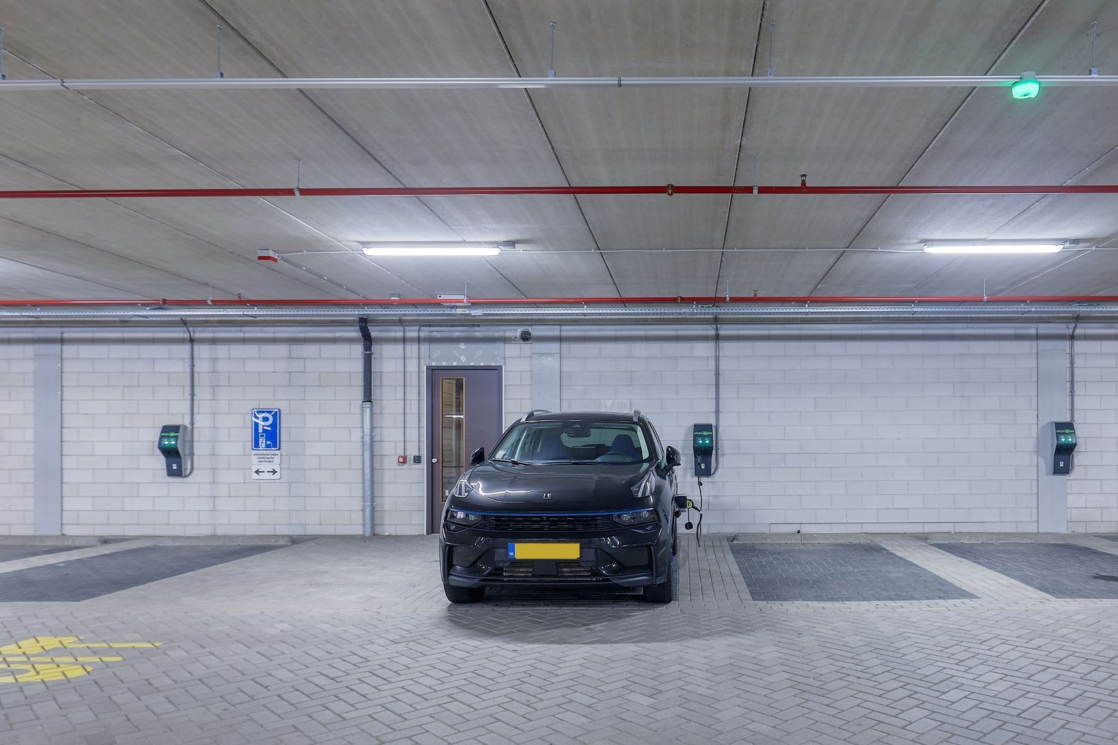 Ananasweg 8, Leiden foto-22 blur