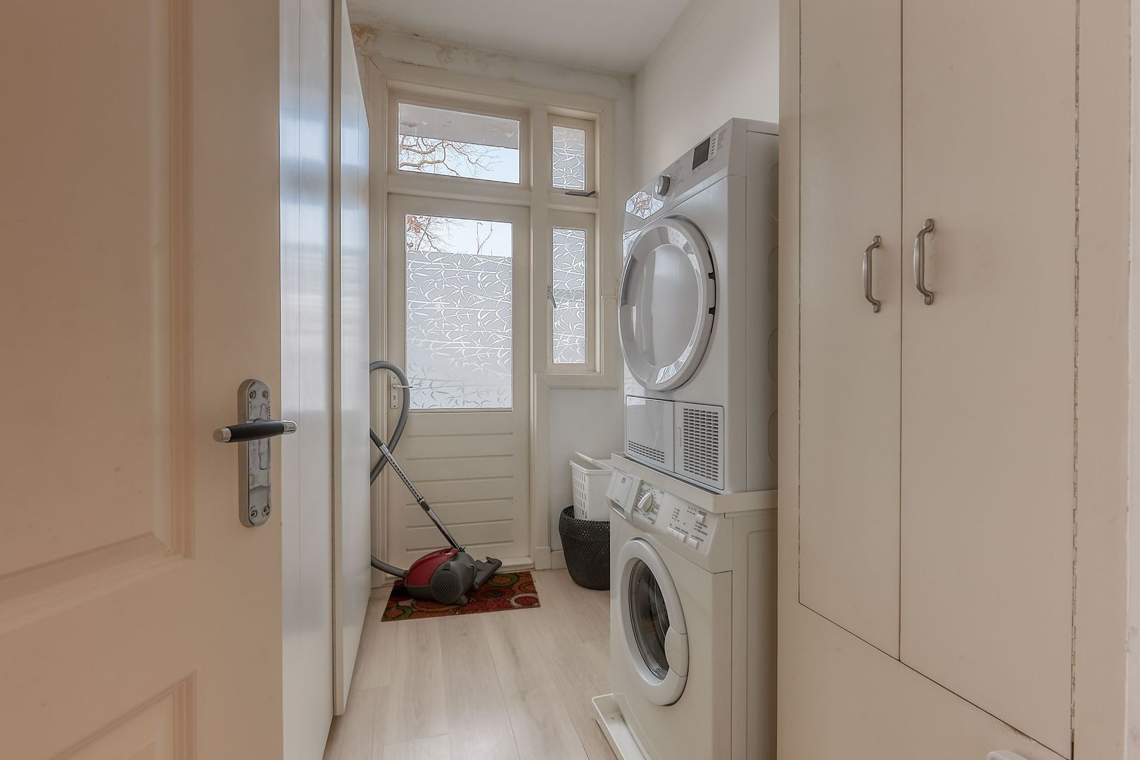 IJsclubweg 16, Den Haag foto-12 blur