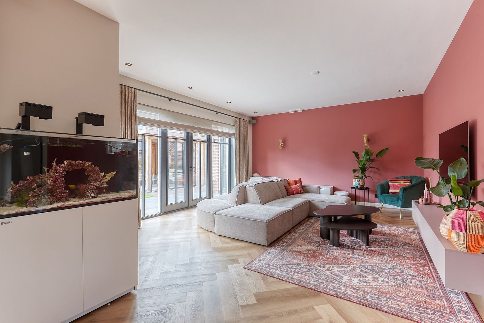 Oostmadeweg 64, Den Haag foto-8 blur