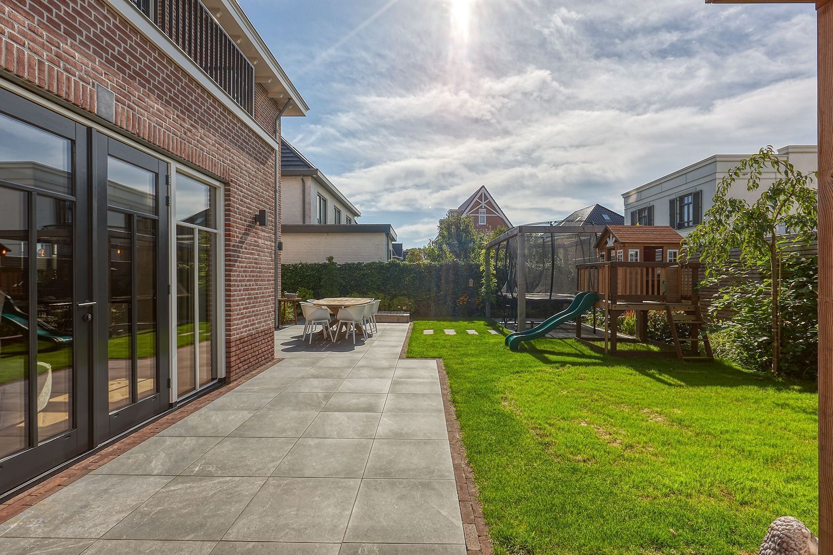 Oostmadeweg 64, Den Haag foto-10 blur