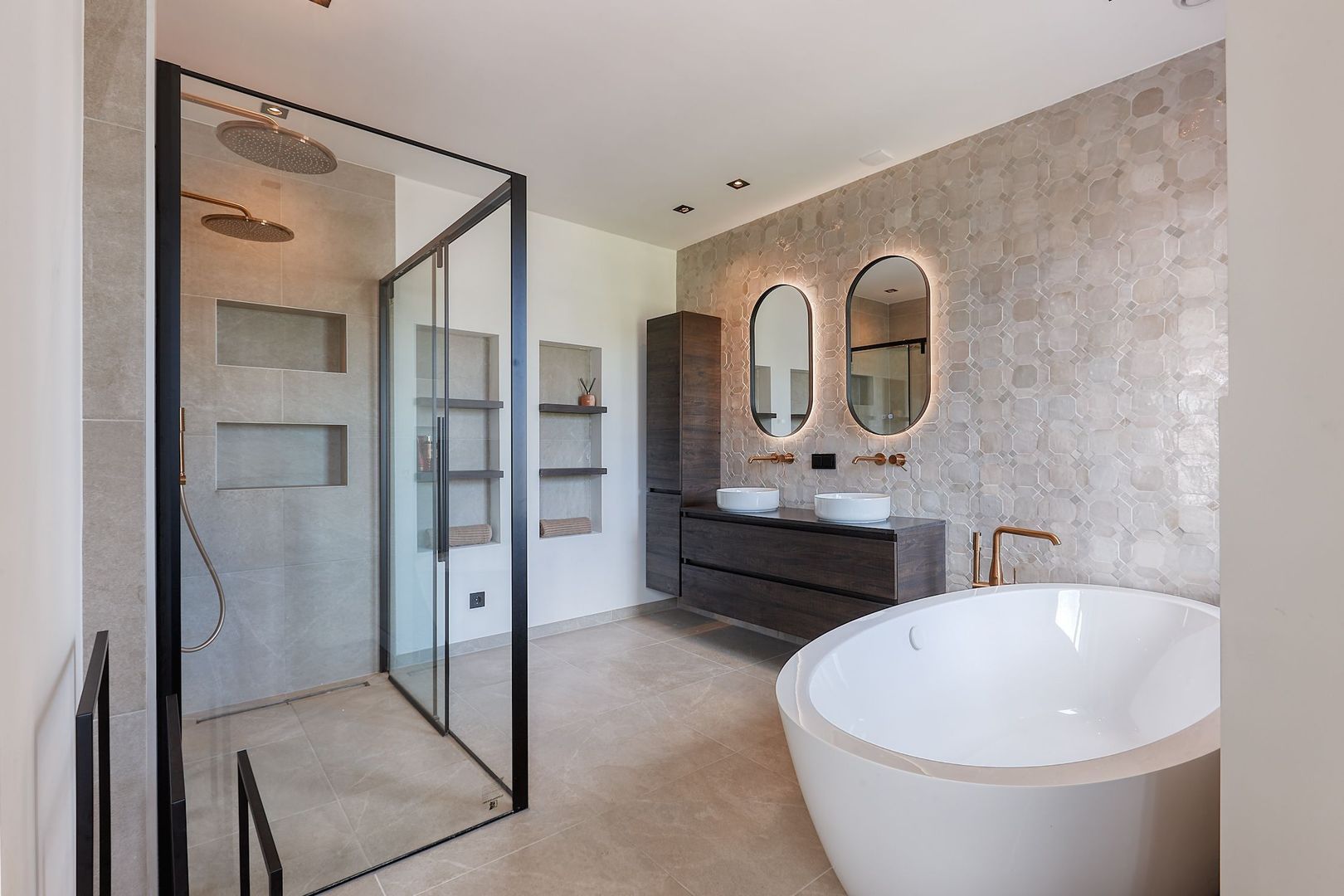 Oostmadeweg 64, Den Haag foto-23 blur