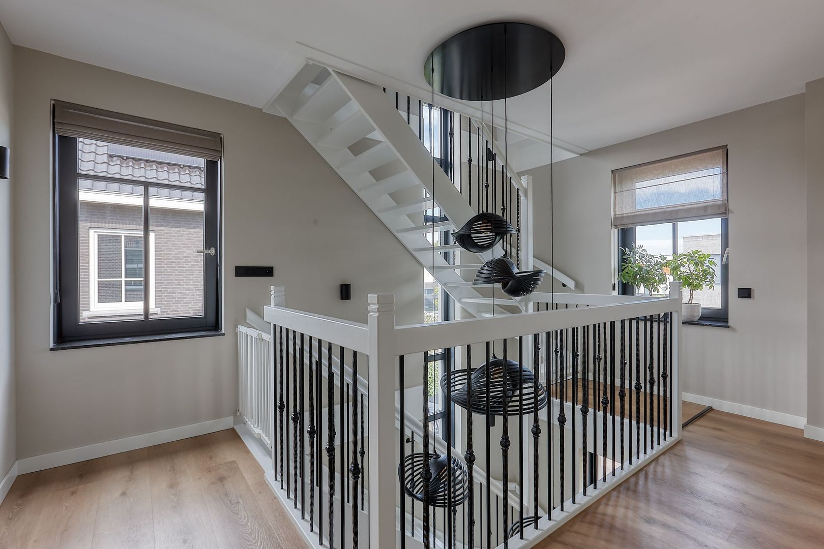 Oostmadeweg 64, Den Haag foto-28 blur