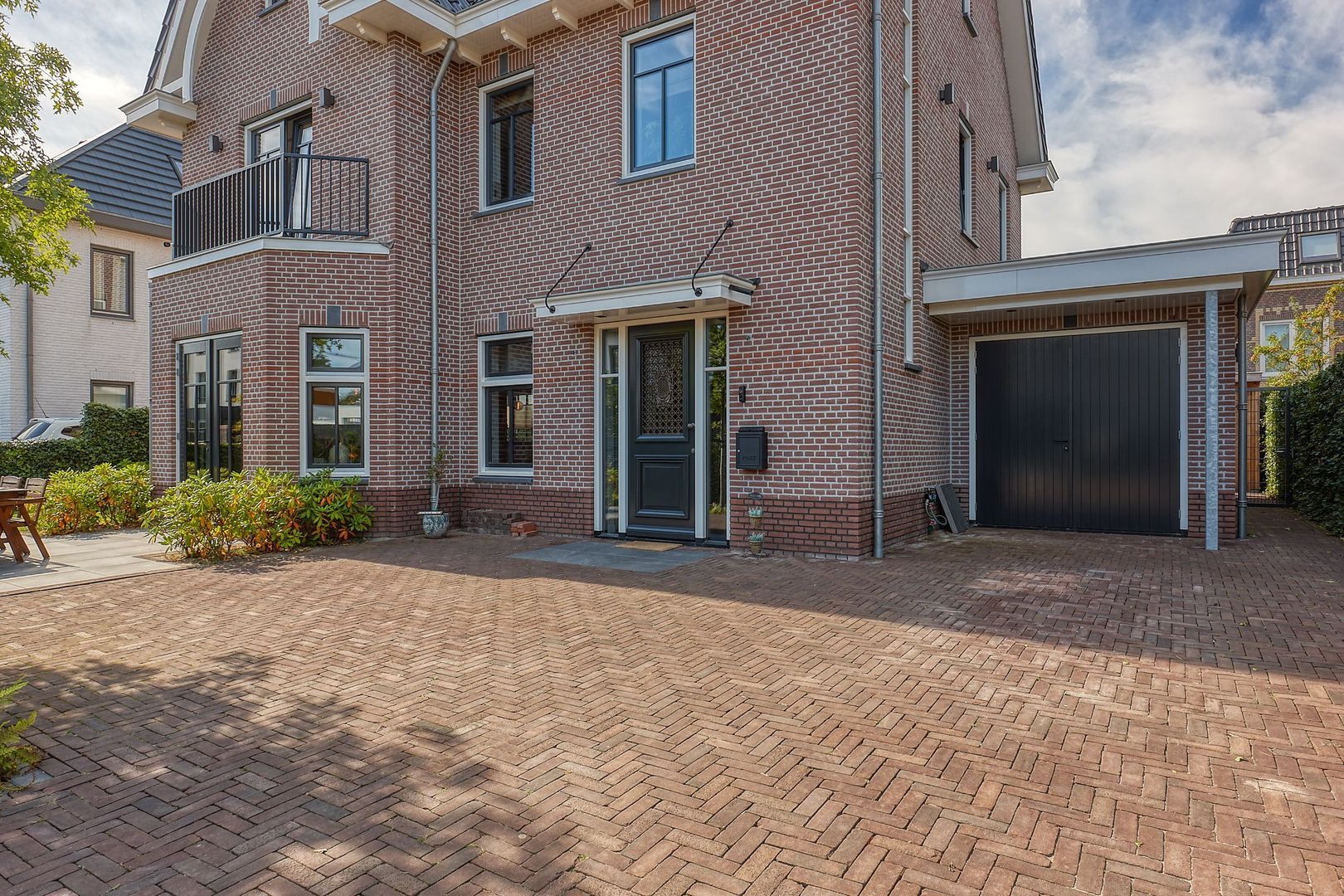 Oostmadeweg 64, Den Haag foto-38 blur