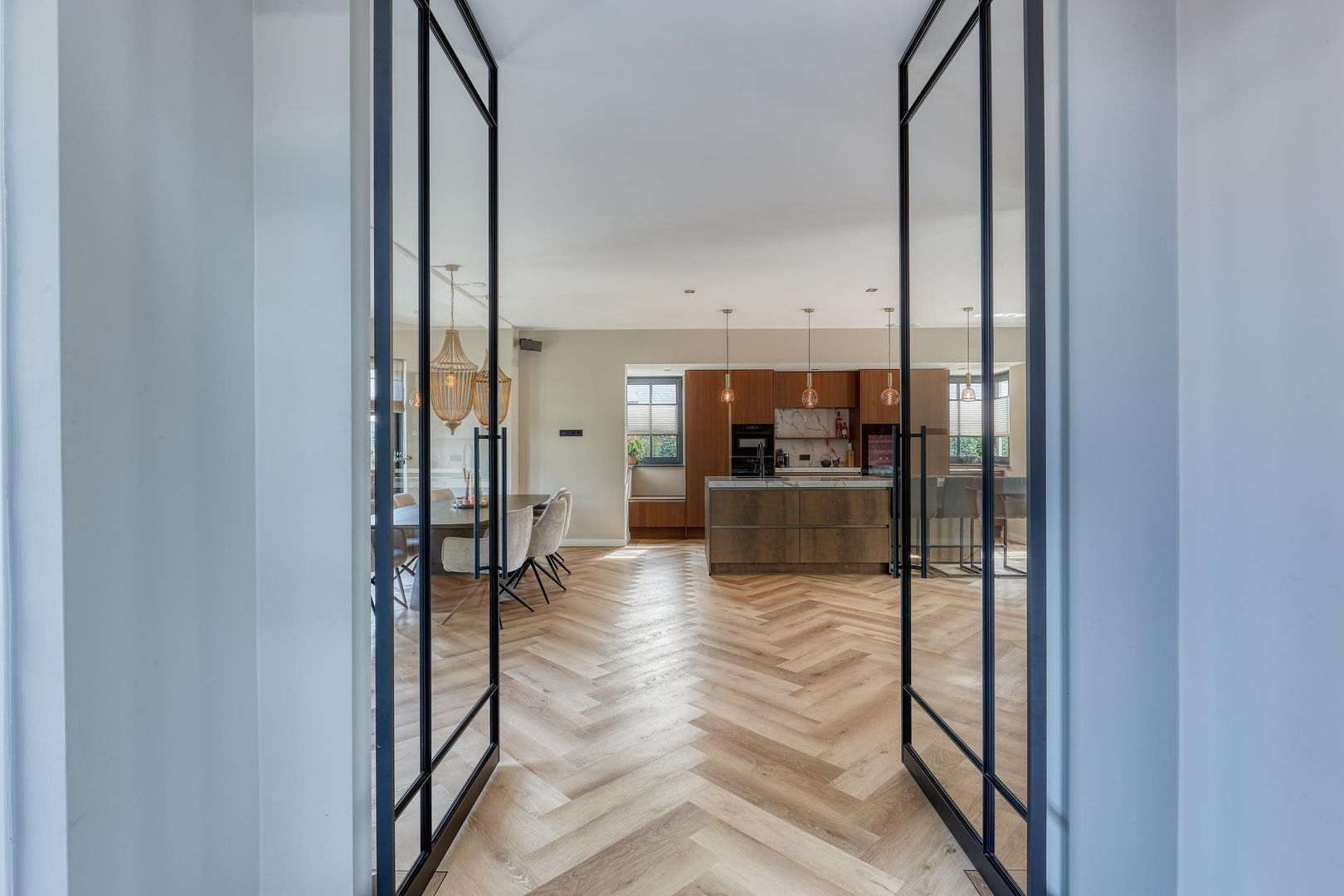 Oostmadeweg 64, Den Haag foto-3 blur