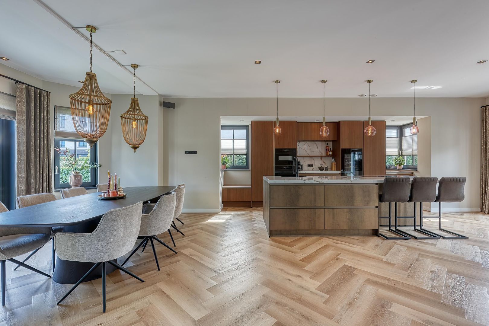 Oostmadeweg 64, Den Haag foto-4 blur