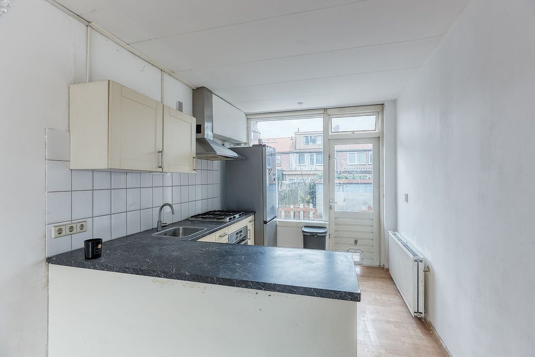 Veenendaalkade 76, Den Haag