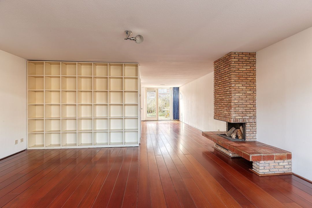 Hanso Idzerdapad 17, Den Haag