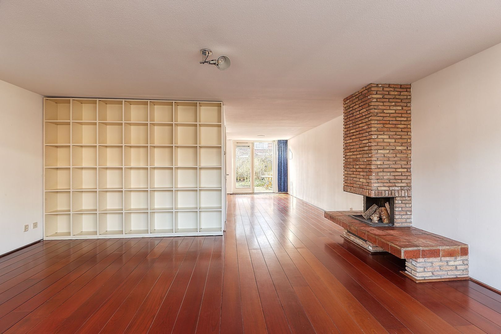 Hanso Idzerdapad 17, Den Haag foto-3 blur