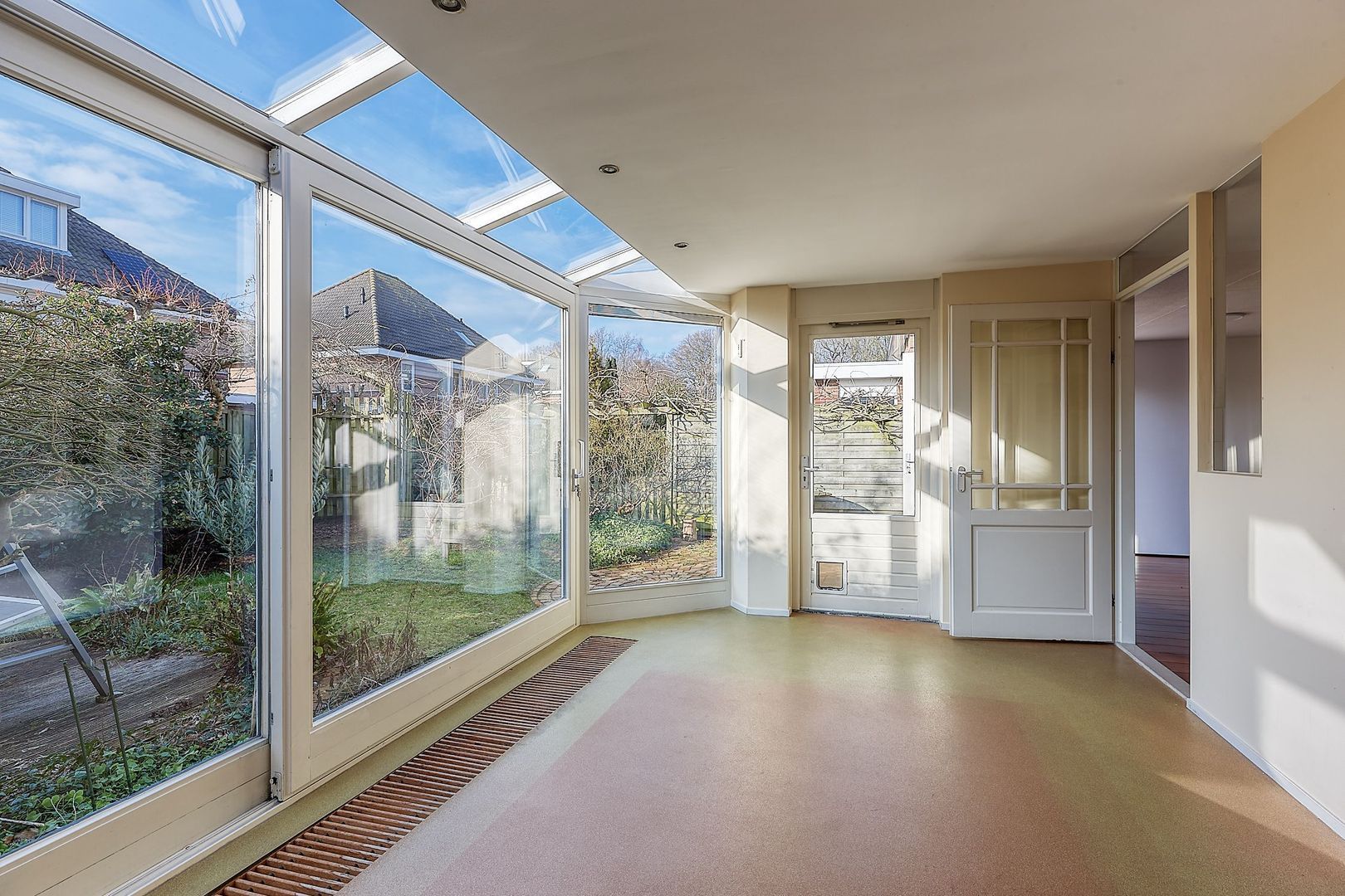 Hanso Idzerdapad 17, Den Haag foto-10 blur