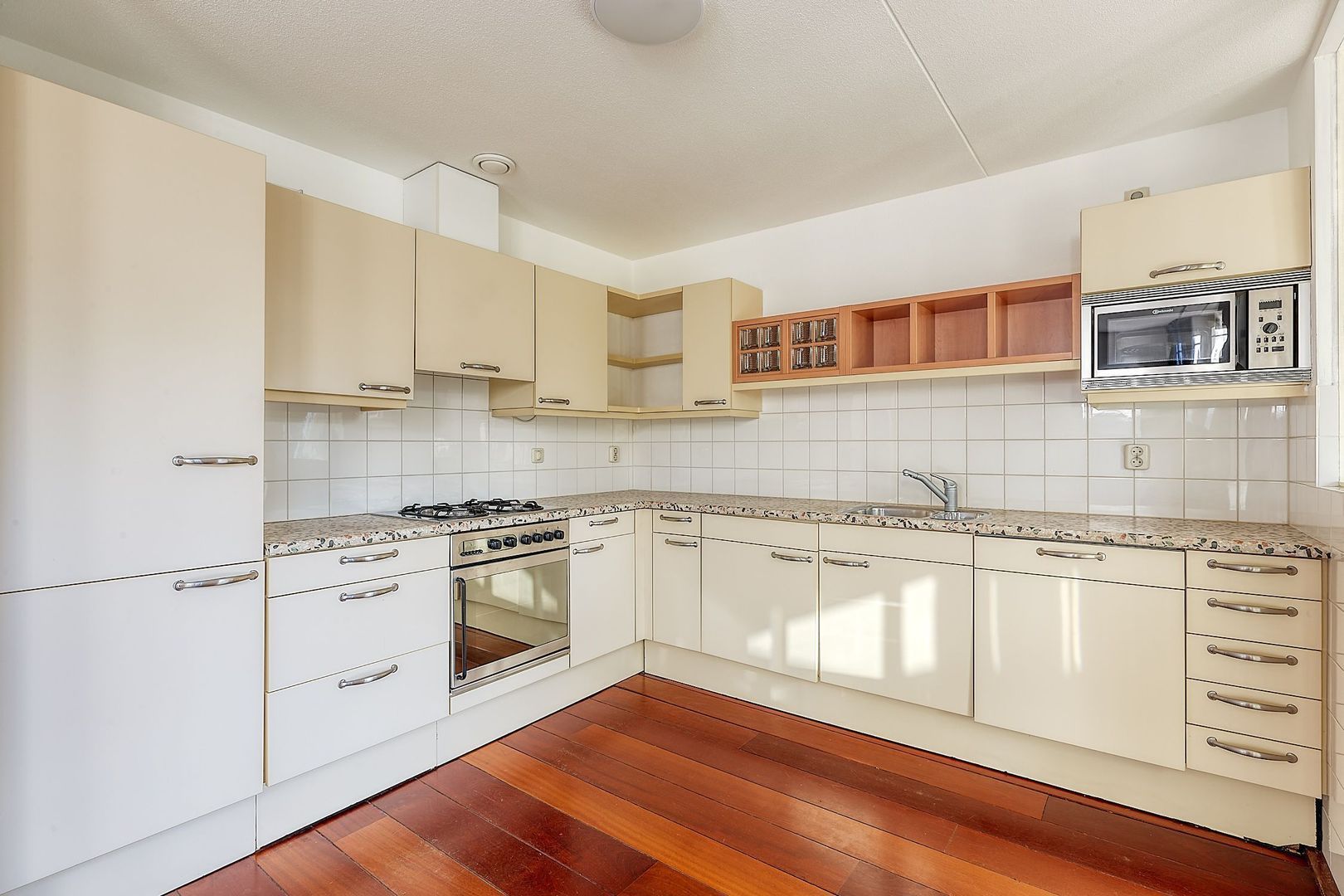 Hanso Idzerdapad 17, Den Haag foto-8 blur