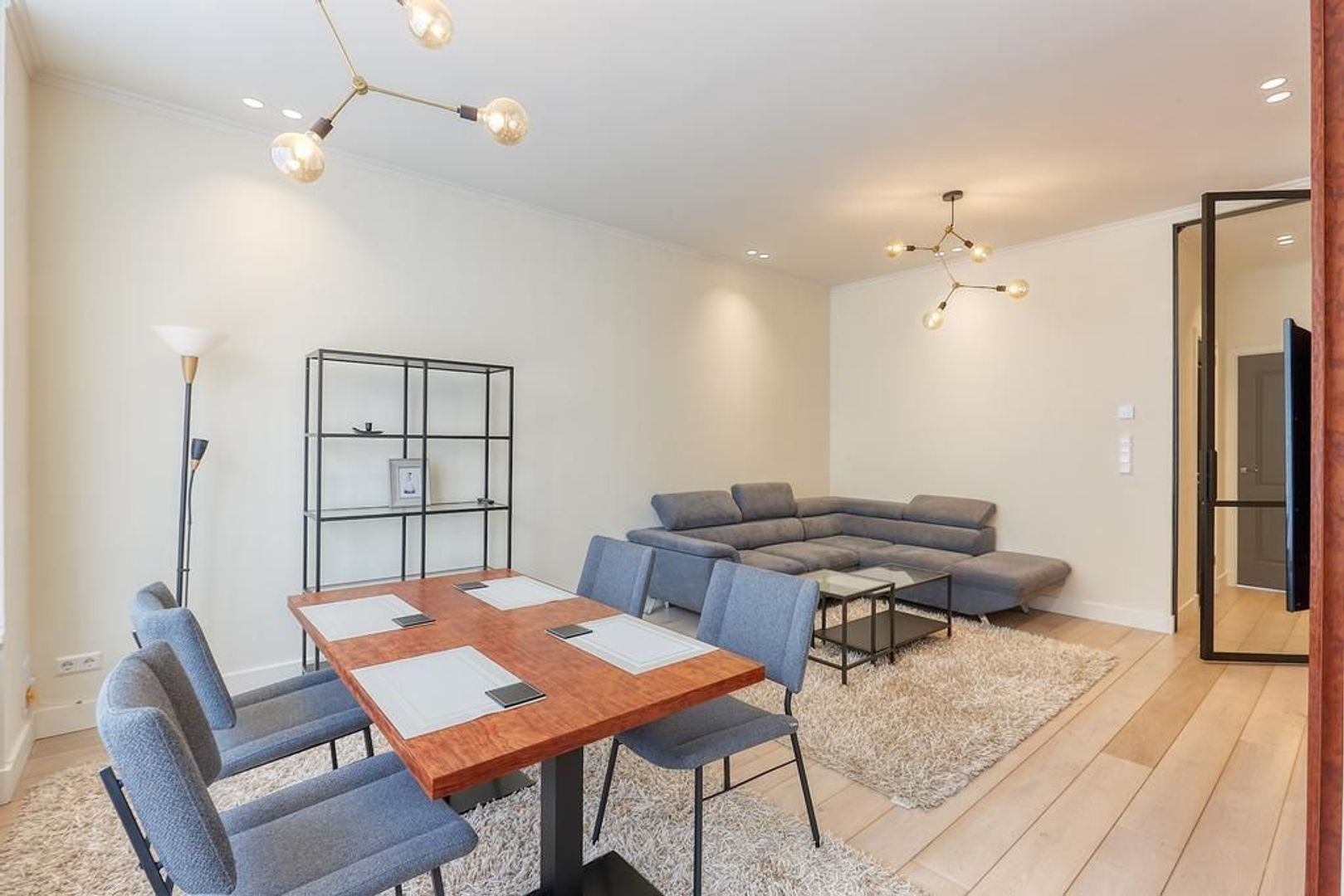 Edisonstraat 78, Den Haag foto-8 blur