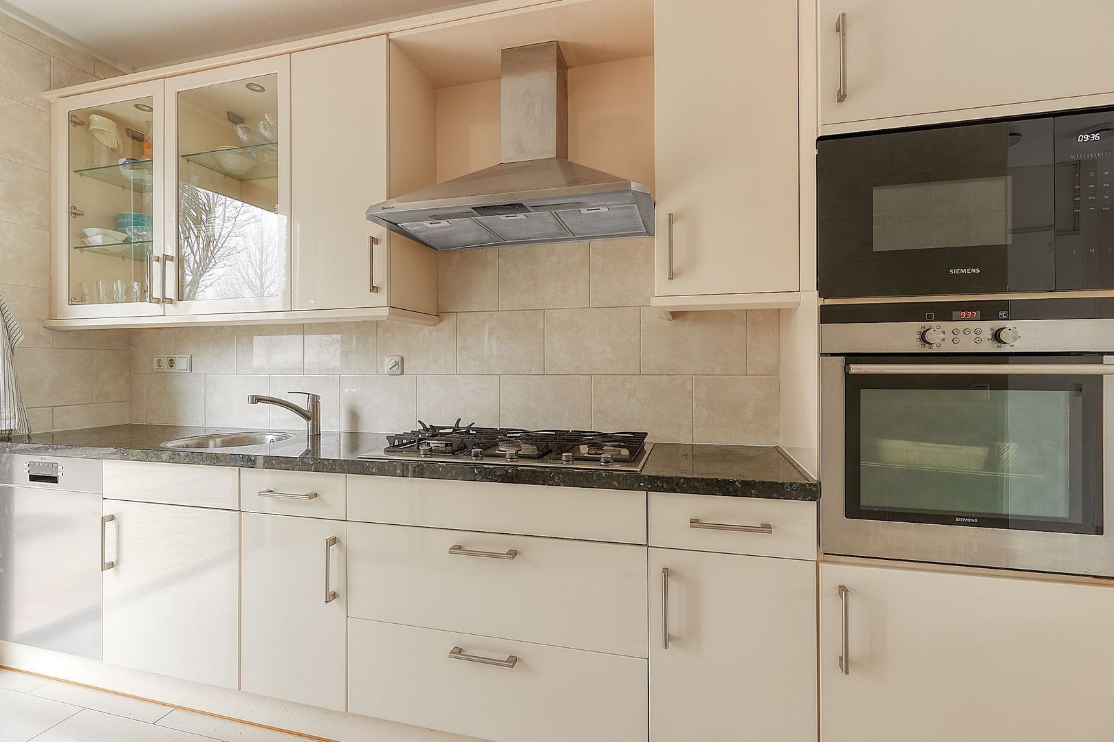 Tom Navislaan 42, Den Haag foto-6 blur