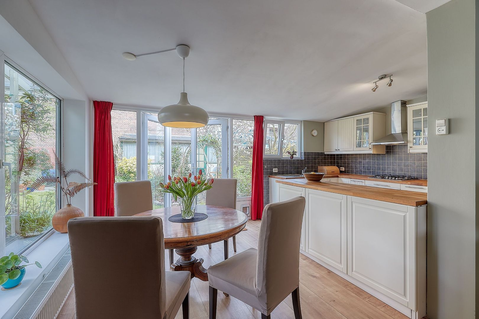 Ouverturestraat 106, Den Haag foto-10 blur