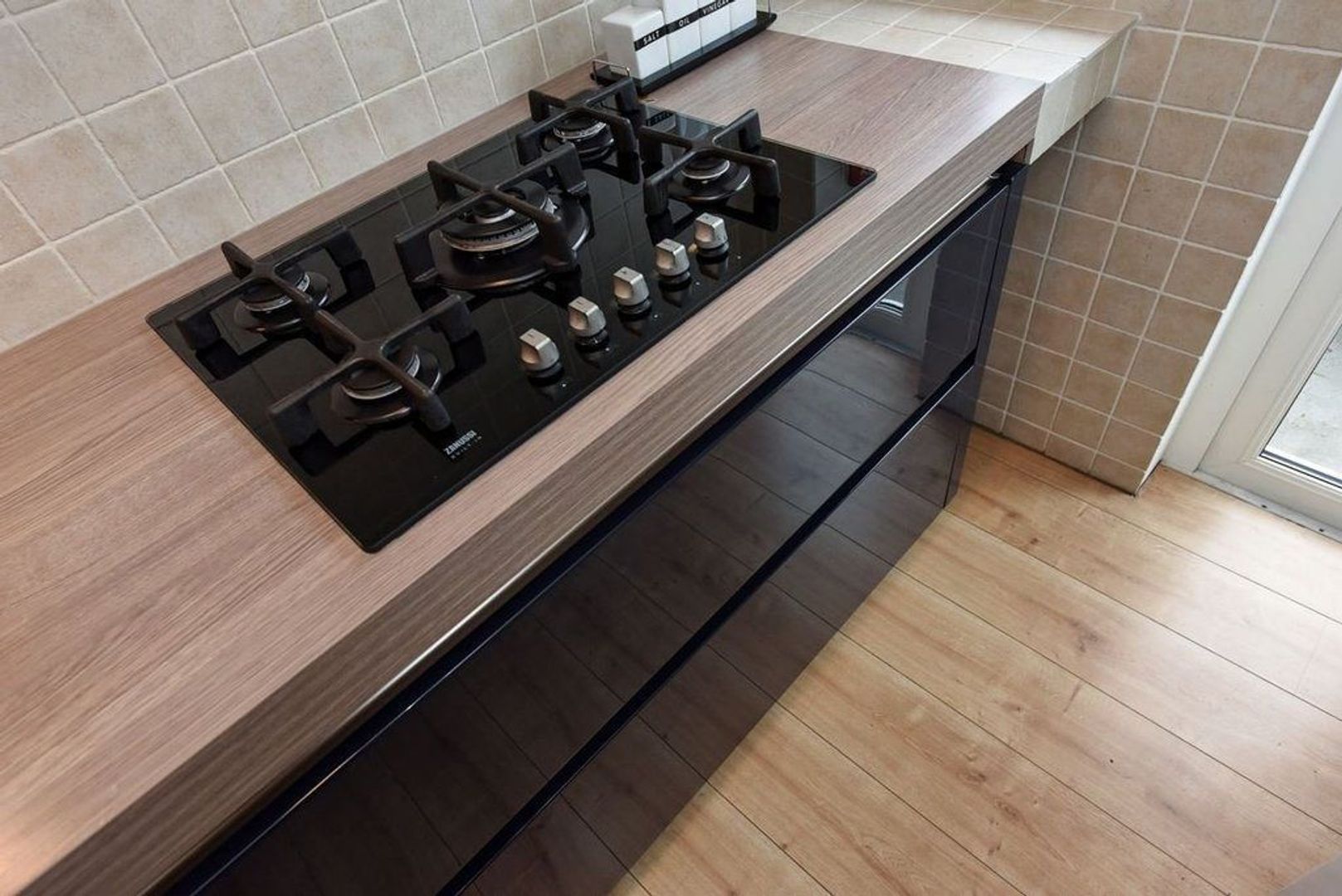 van Gaesbekestraat 57, Voorburg foto-10 blur