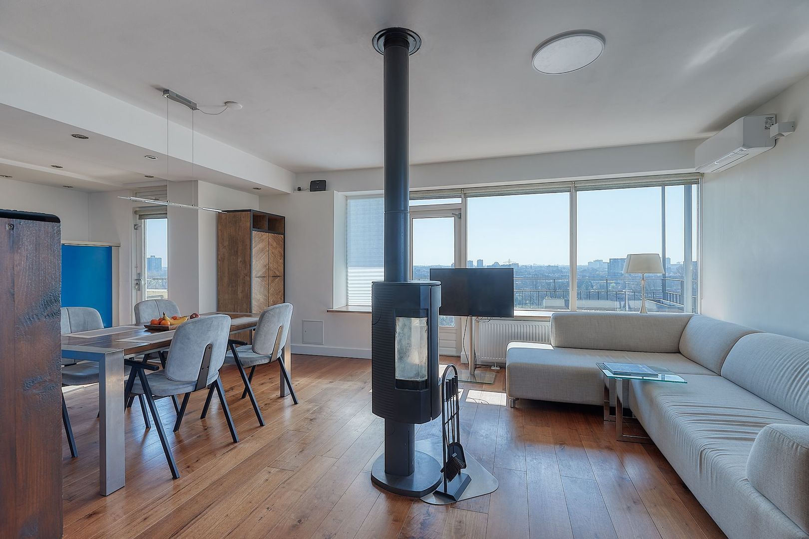 Hongarenburg 156, Den Haag foto-1 blur