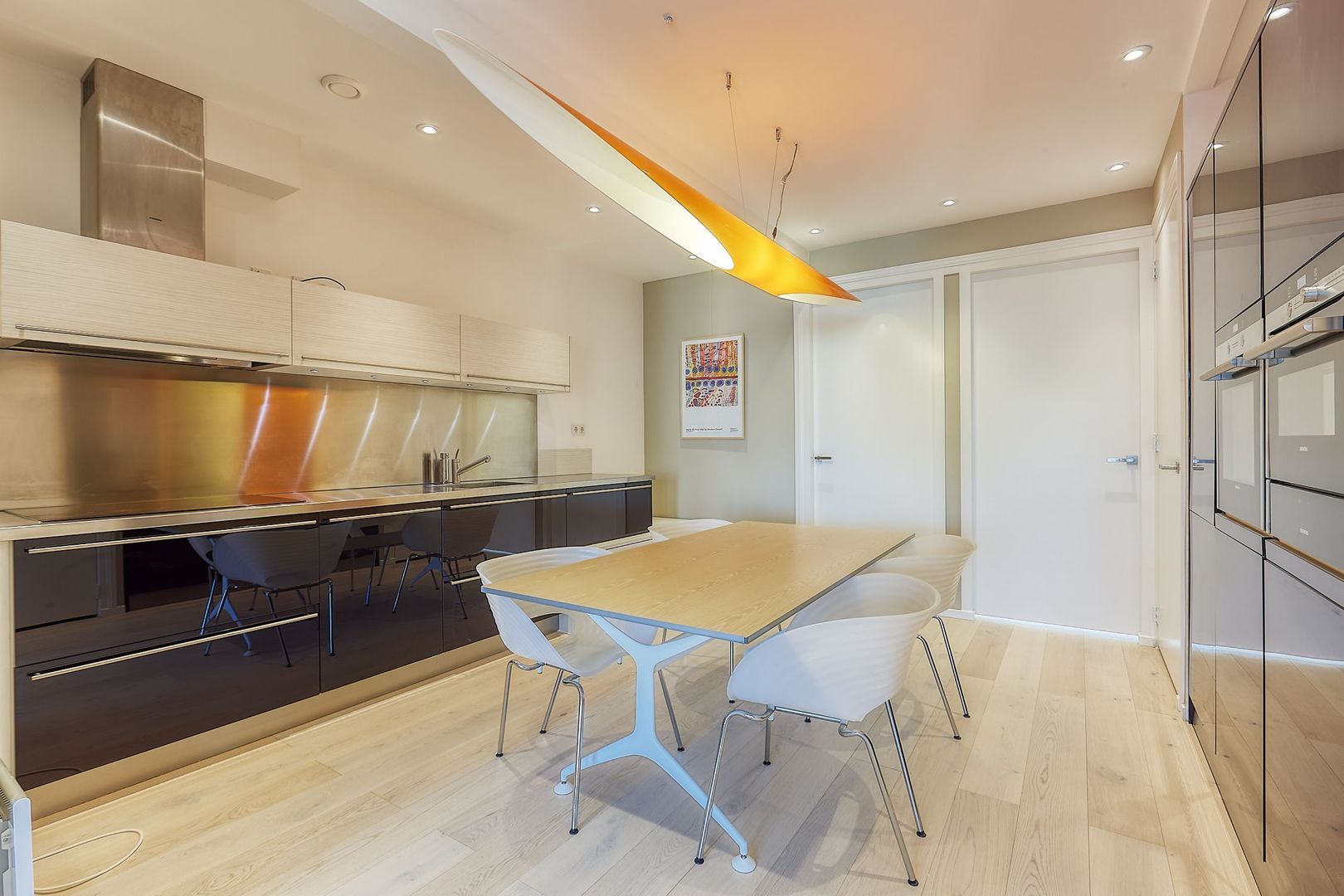Witte de Withstraat 123, Den Haag foto-9 blur