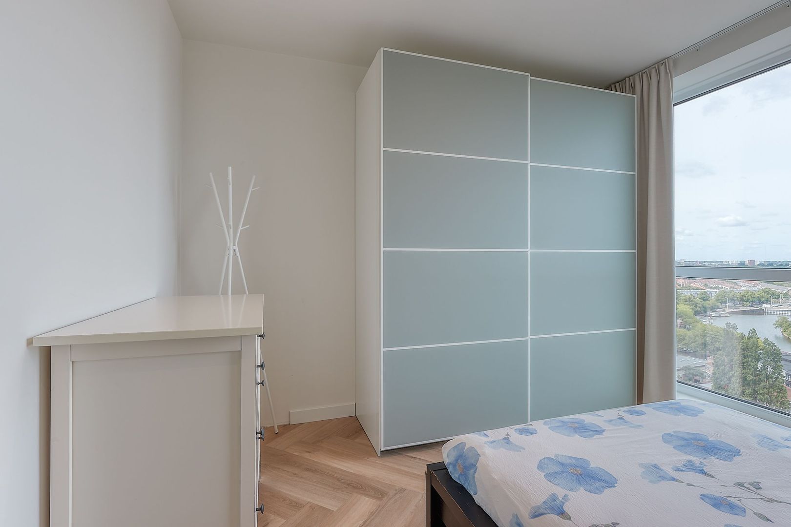 Waldorpstraat 1744, Den Haag foto-16 blur