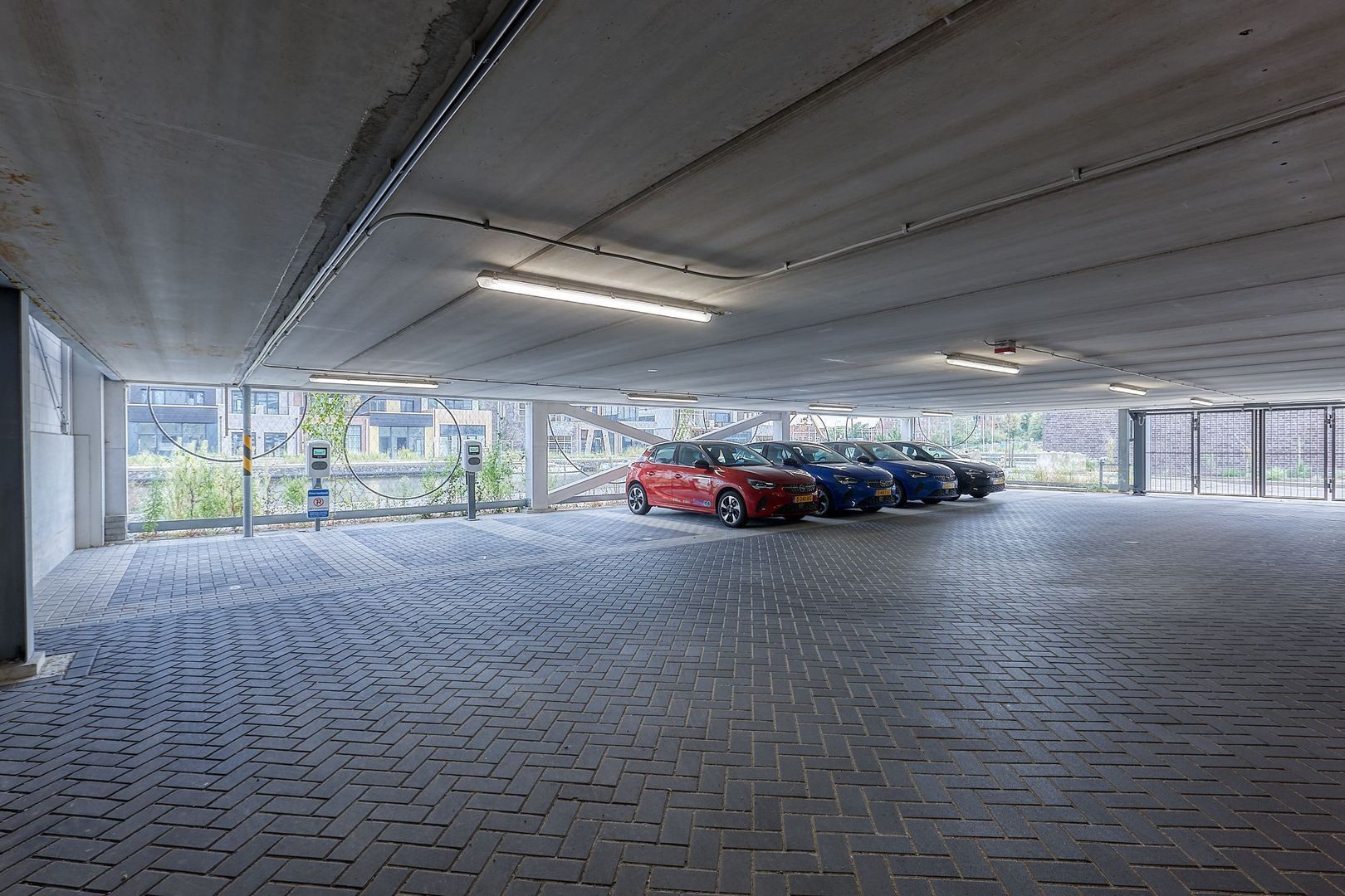 Waldorpstraat 1744, Den Haag foto-35 blur