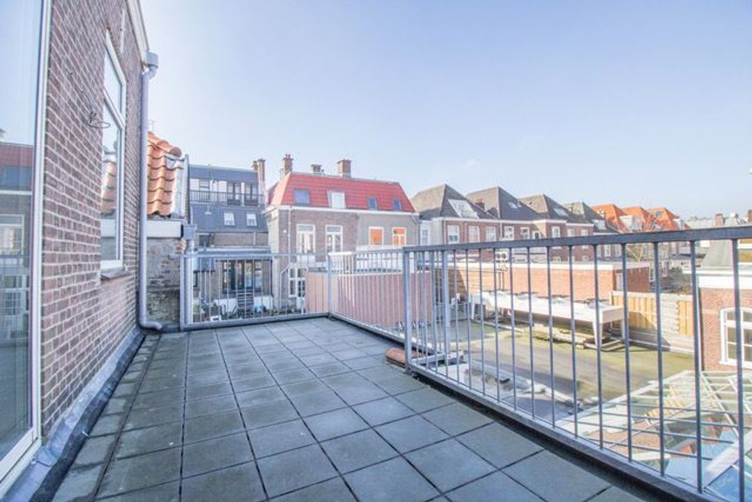 Sumatrastraat 16 B, Den Haag