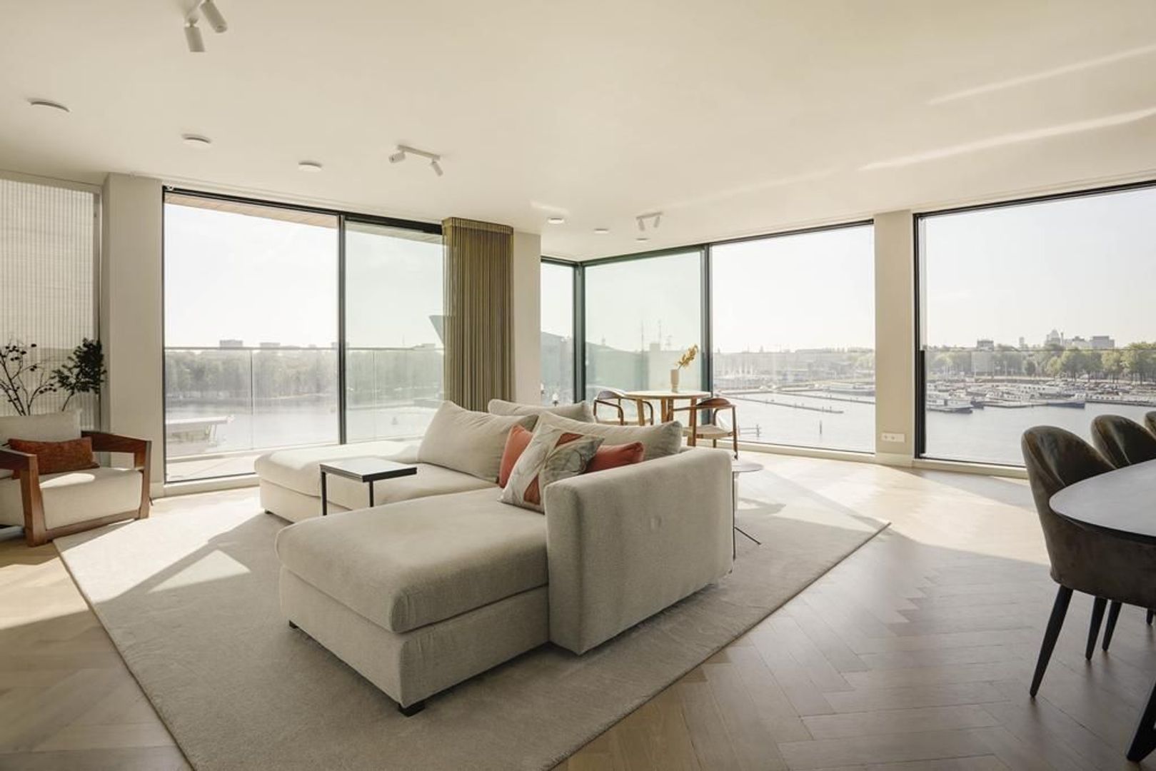 Ton de Leeuwstraat 18, Amsterdam foto-1