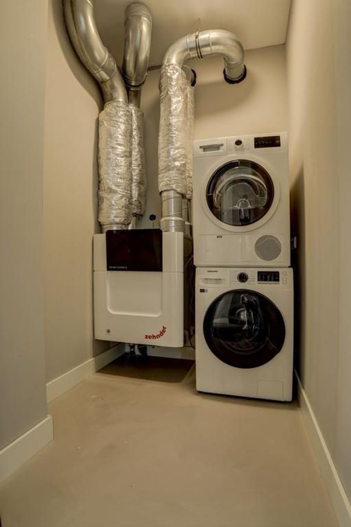 Ton de Leeuwstraat 18, Amsterdam foto-39